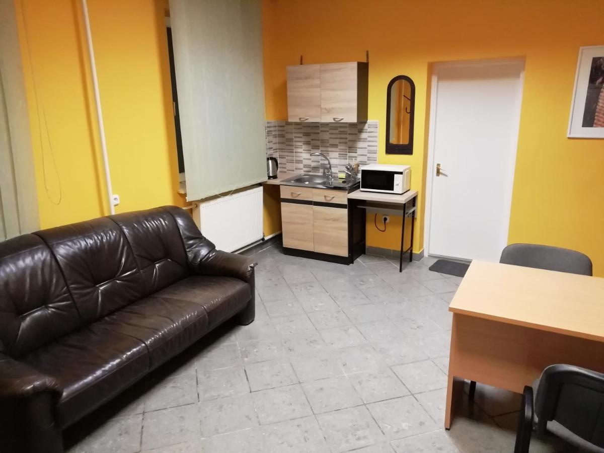 Apartmán Collingo Belvarosi Szallas Kazincbarcika Exteriér fotografie