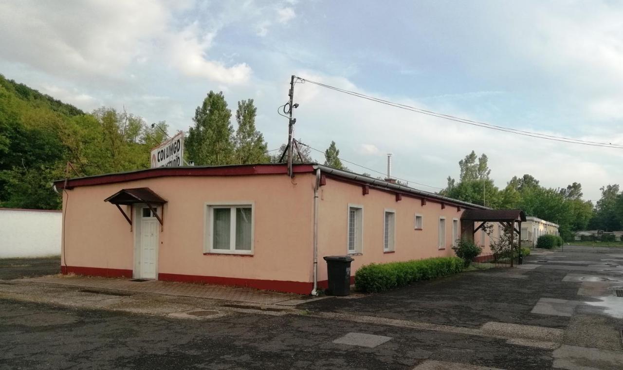 Apartmán Collingo Belvarosi Szallas Kazincbarcika Exteriér fotografie